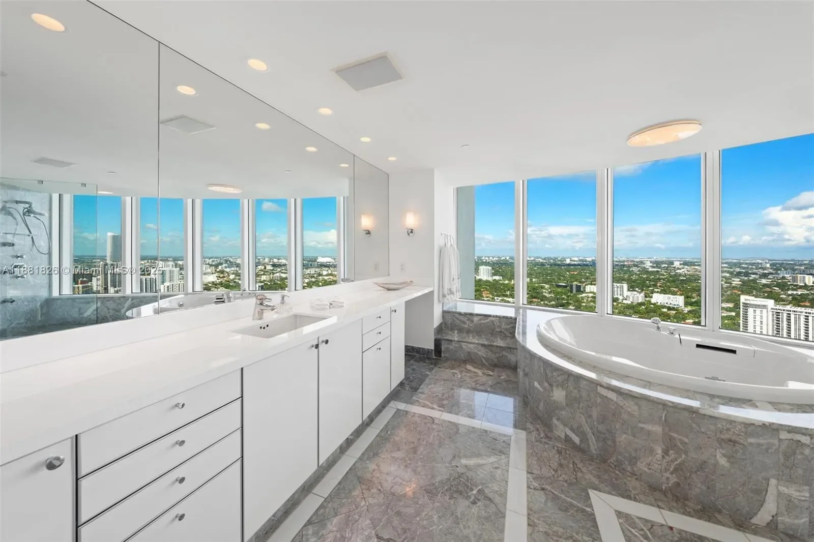 1643 Brickell Ave 4102, Miami, Florida, United States. - Photo 23