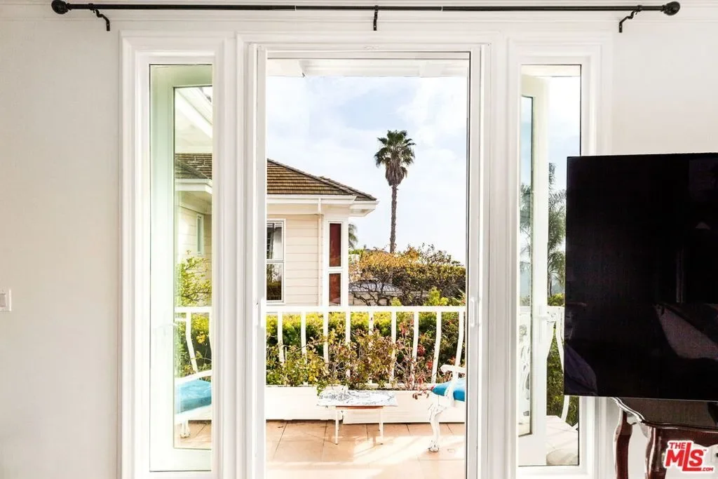 2113 Stoney Hill Road, Los Angeles, California, United States. - Photo 13