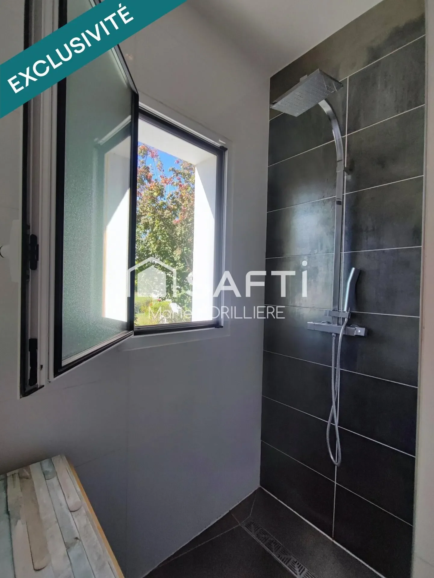 Gallery photo 3
