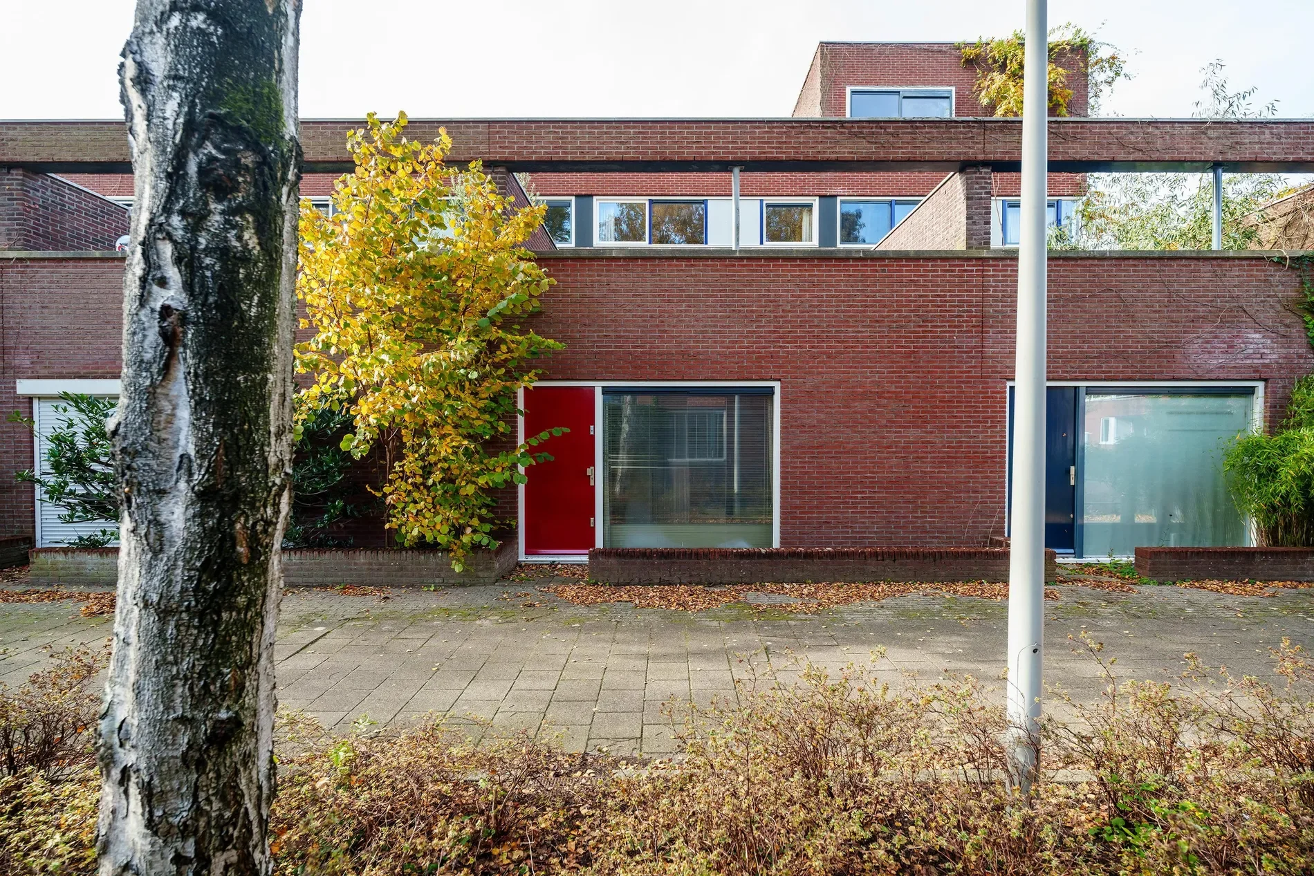 Exterior photo 3