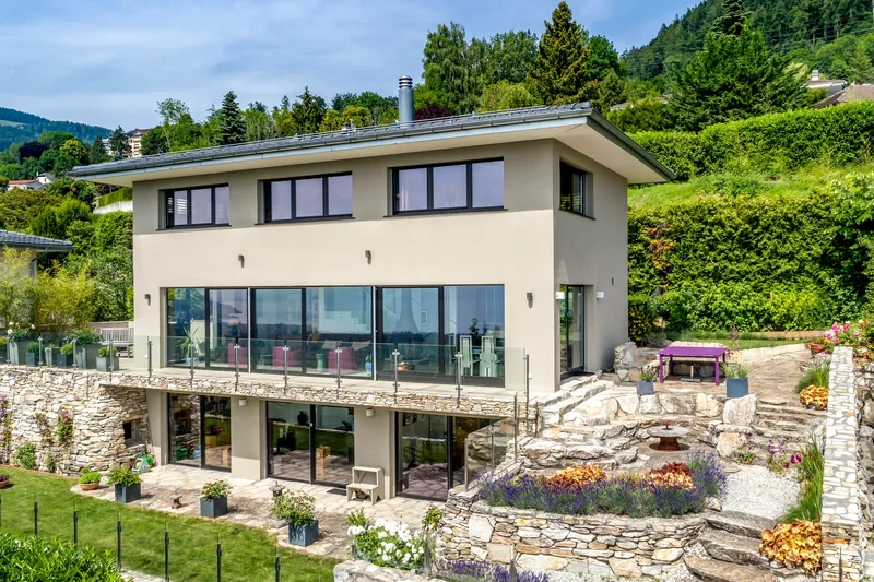 Superb Contemporary Villa With 180° View Of The Lake And The Alps