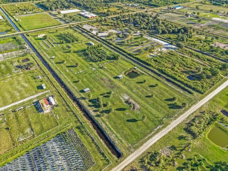 20915 Antoinette Street, Loxahatchee, FL 33470, The Acreage, Florida, United States. - Photo 27