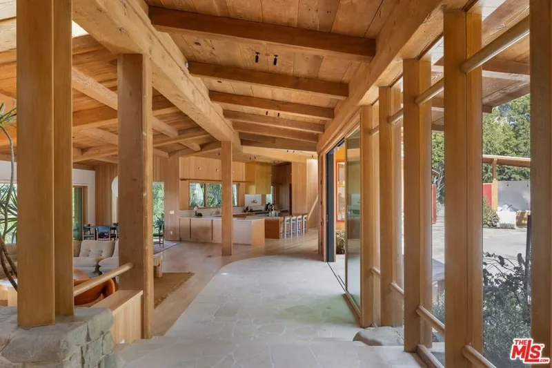 765 N Bonhill Road, Los Angeles, California, United States. - Photo 22