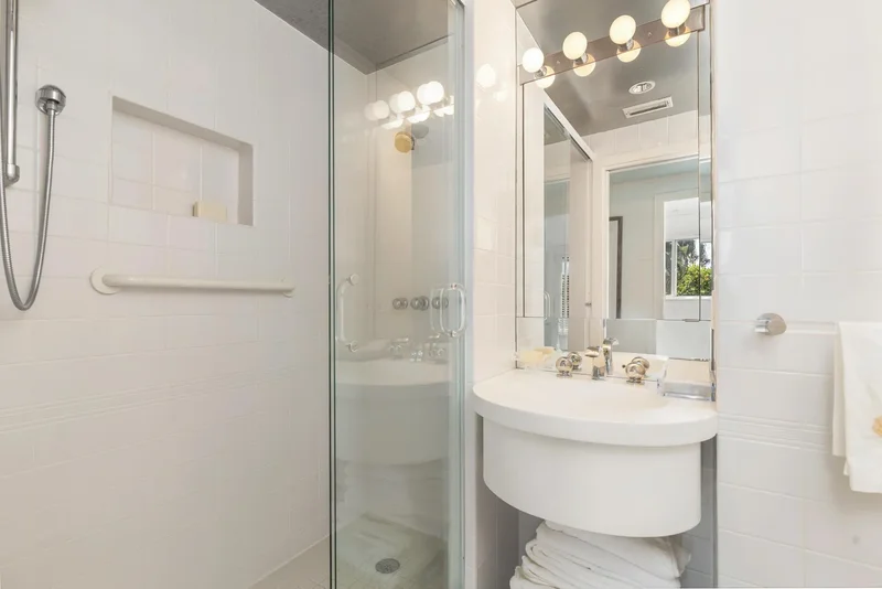 Atlantic Avenue, Palm Beach, Florida, United States. - Photo 14