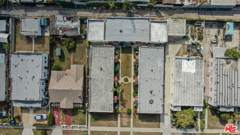 1462 W 53rd Street, Los Angeles, California, United States. - Photo 30