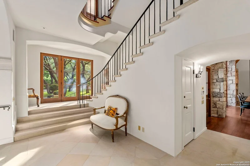 317 Limestone Creek, Hill Country Village, TX 78232, Hill Country Village, Texas, United States. - Photo 4