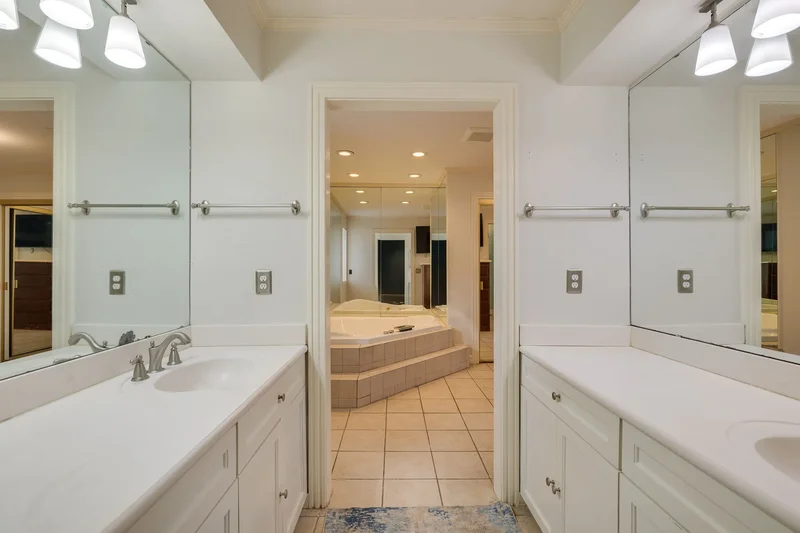1200 Oak Tree Drive , Edmond, OK 73025, Edmond, Oklahoma, United States. - Photo 31