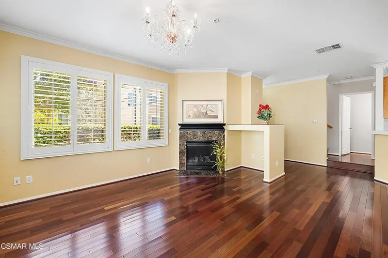 1325 Ashton Park Lane, Thousand Oaks, California, United States. - Photo 4