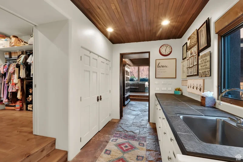 1060 W Wintook Dr, Ivins, UT 84738, Ivins, Utah, United States. - Photo 30