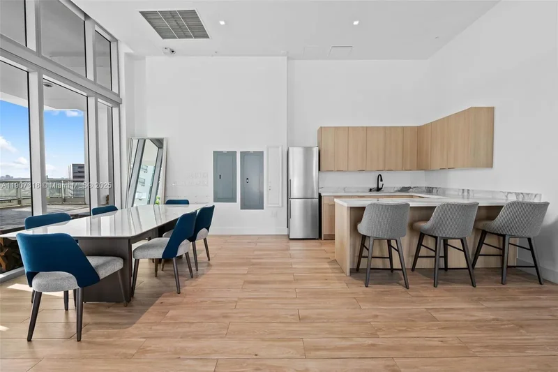 90 SW 3rd St PH-15, Miami, Florida, United States. - Photo 34