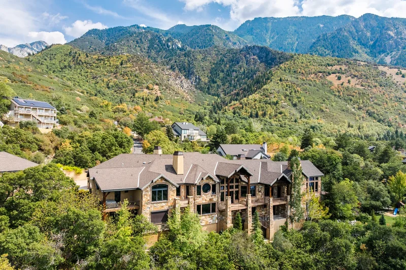 3409 E Seven Springs Drive, Sandy, UT 84092, Sandy, Utah, United States. - Photo 18