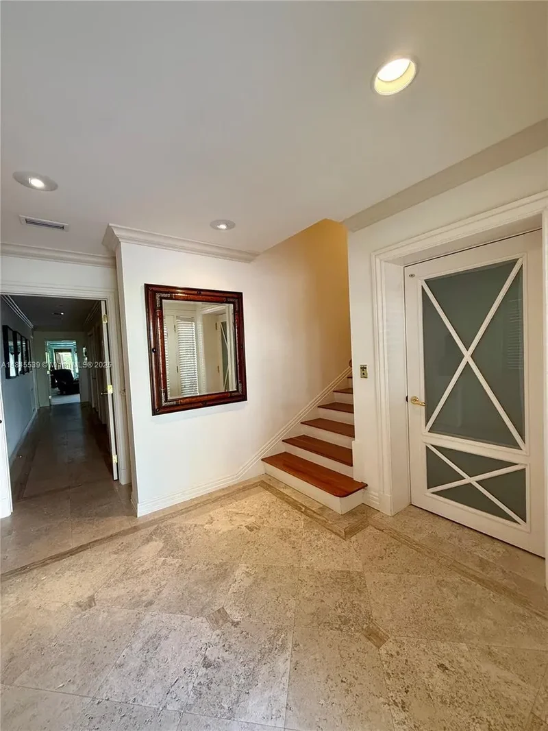3508 Bayshore Villas Dr, Miami, Florida, United States. - Photo 2