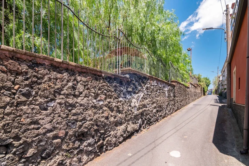 via san rocco 1-3, Mascalucia, Sicily, Italy. - Photo 12