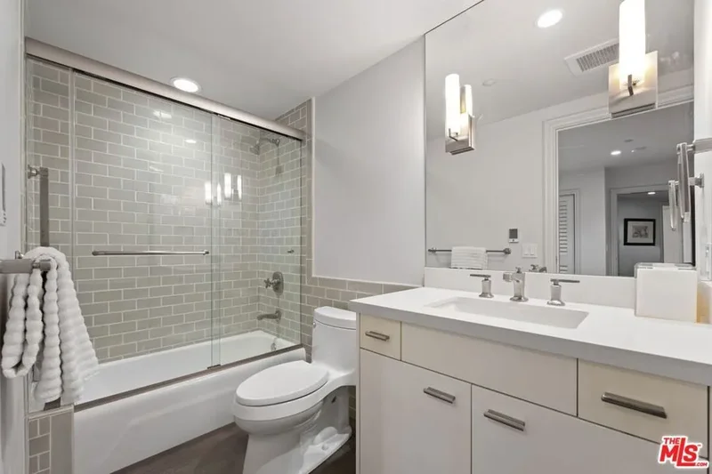 701 Ocean Avenue 110, Santa Monica, California, United States. - Photo 13