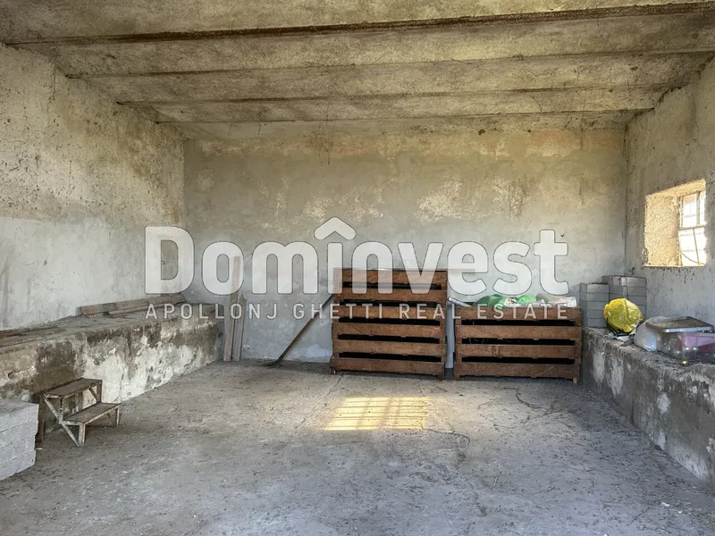 Via Tiburtina Valeria, Albuccione, Lazio, Italy. - Photo 17