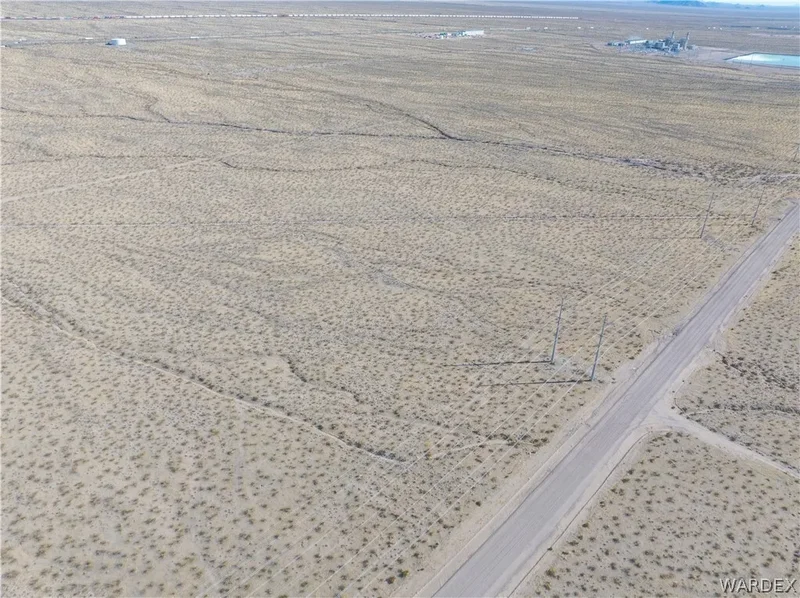 0 I-40 40, Kingman, AZ 86401, Golden Valley, Arizona, United States. - Photo 7