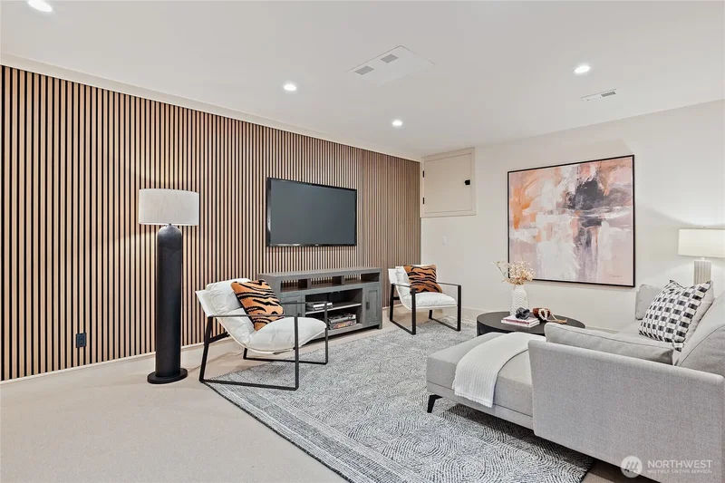 4103 43rd Avenue NE, Seattle, WA 98105, Seattle, Washington, United States. - Photo 2