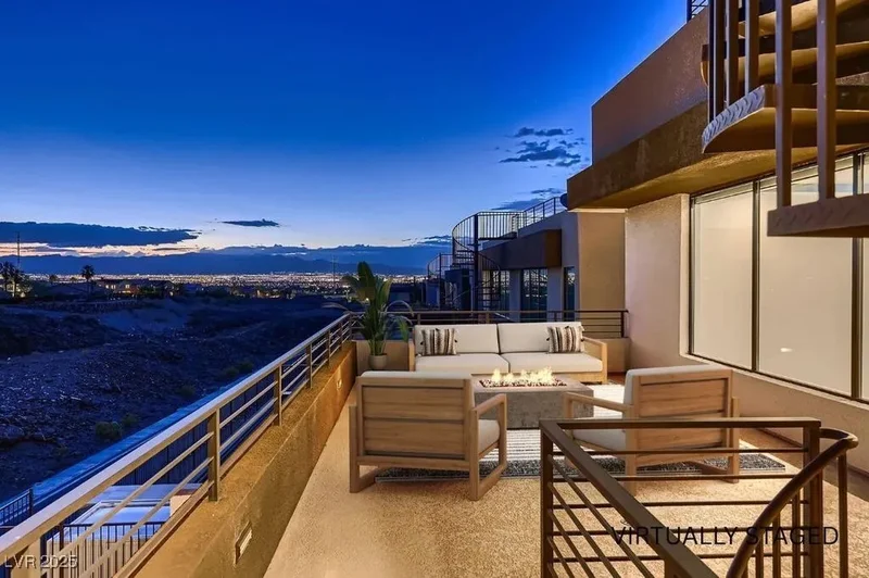 917 Vegas View Drive, Henderson, Nevada, United States. - Photo 48