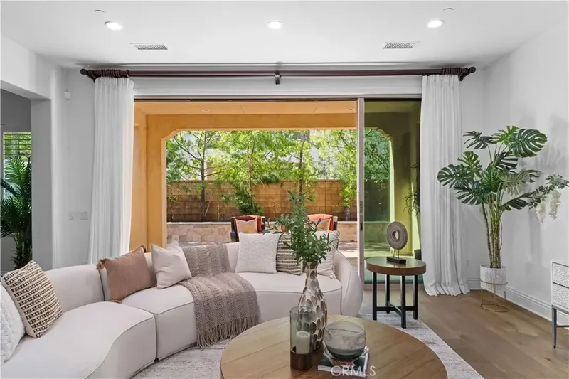 18 Windrow Road, Irvine, California, United States. - Photo 5