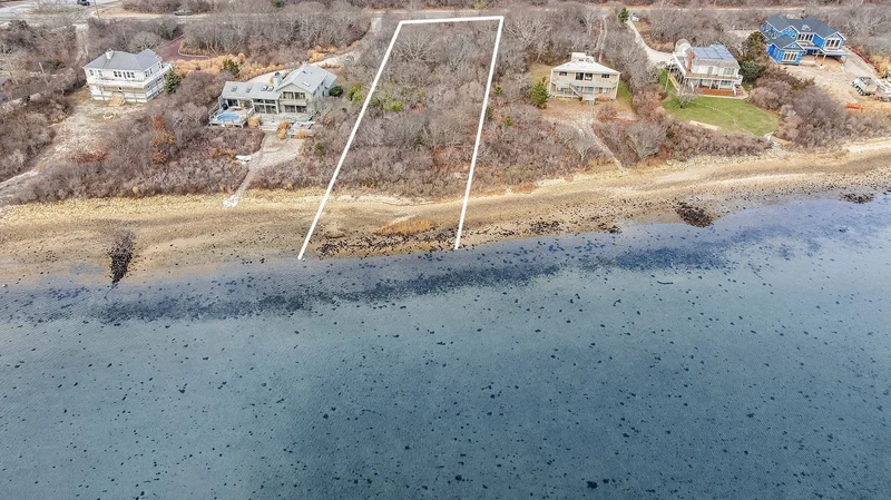 403 East Lake Dr, Montauk, New York, United States. - Photo 6