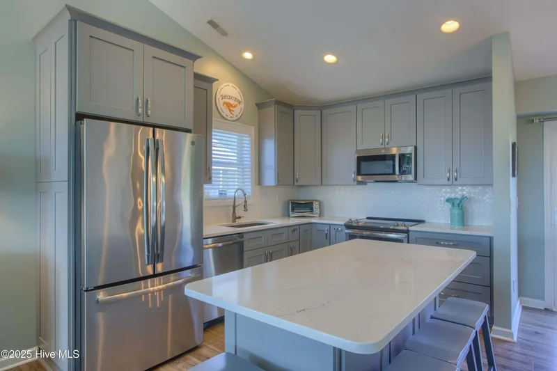 1125 S Topsail Drive, Surf City, NC 28445, Surf City, North Carolina, United States. - Photo 10