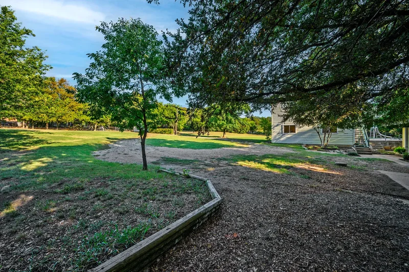 920 Hanna Drive, Denison, TX 75020, Denison, Texas, United States. - Photo 48