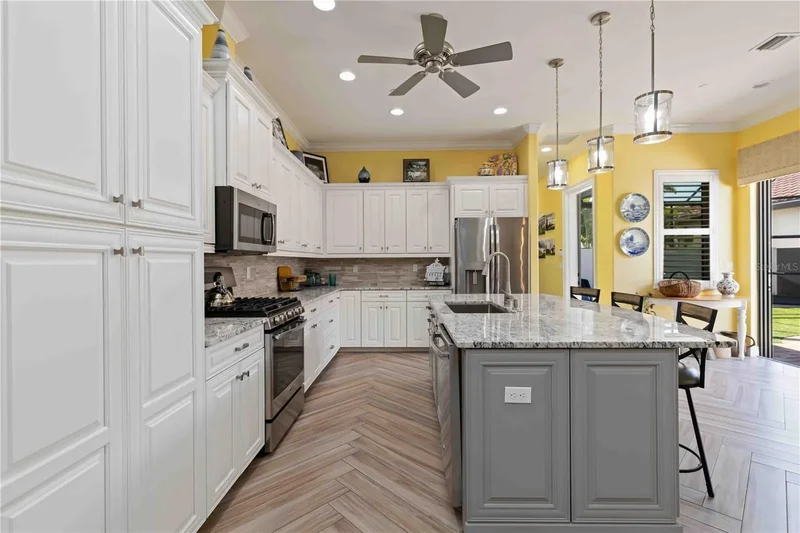 146 E TAMPA AVENUE, VENICE, FL 34285, Venice, Florida, United States. - Photo 44