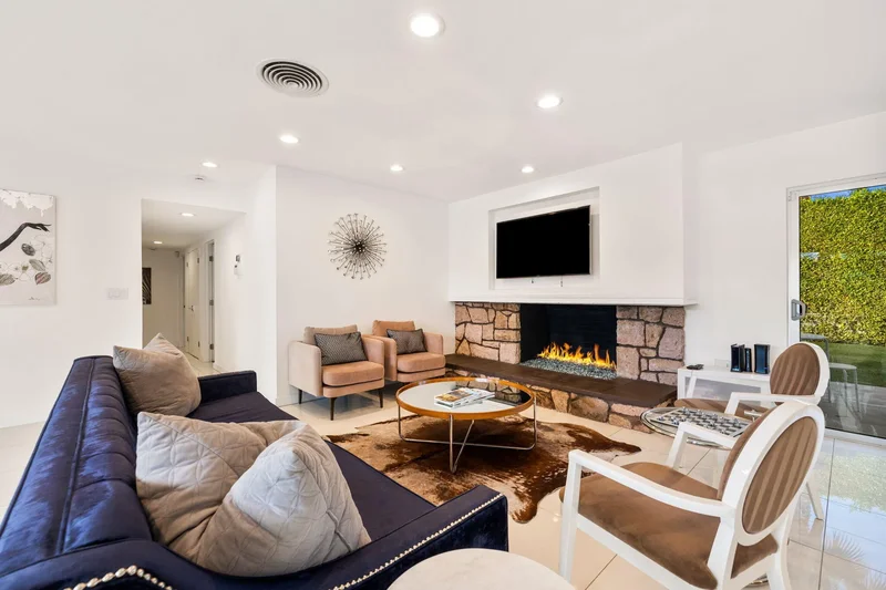 783 E Mesquite Avenue, Palm Springs, California, United States. - Photo 16