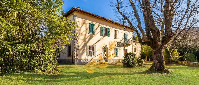 chianti: historical villa