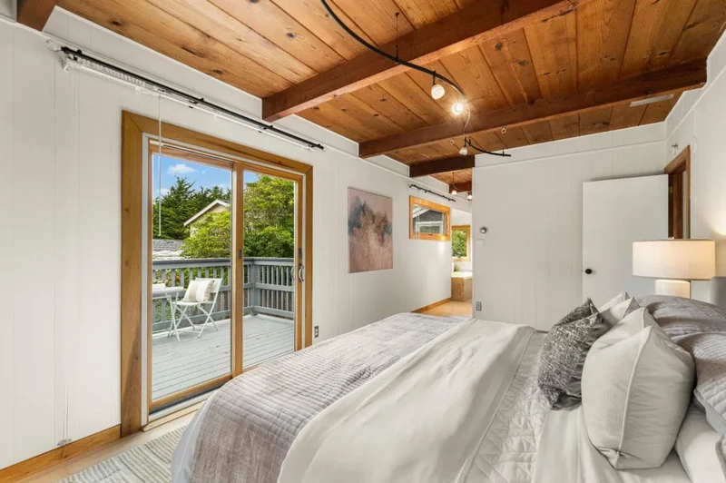 855 San Ramon Avenue, Montara, California, United States. - Photo 14