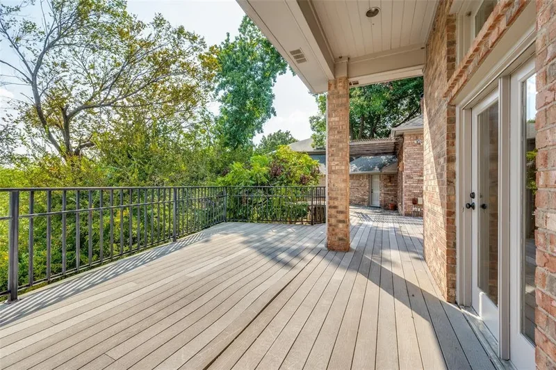 9126 Cochran Heights Drive, Dallas, Texas, United States. - Photo 28