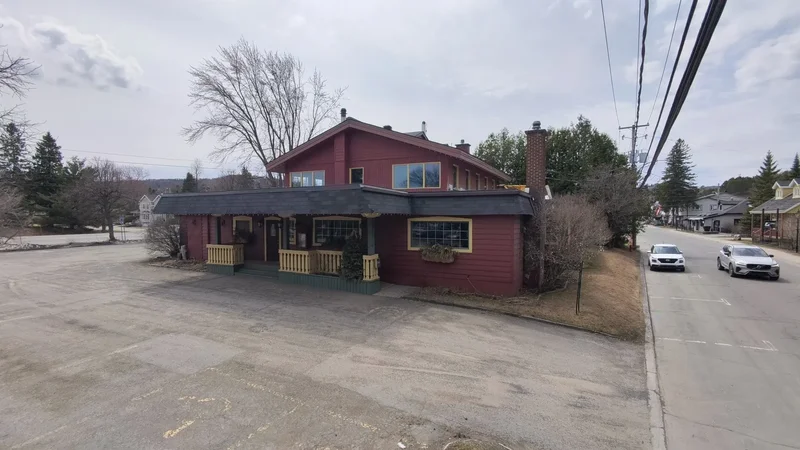414 Rue Principale, Saint-Sauveur, Quebec, Canada. - Photo 6