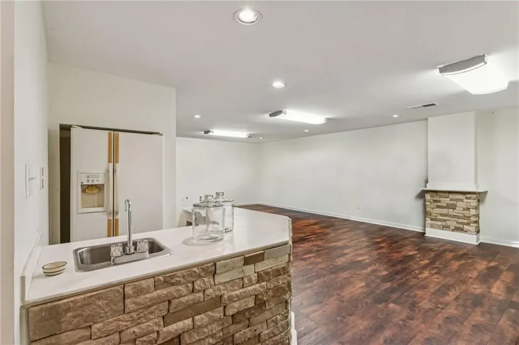 5460 E Idlewood Lane, Atlanta, Georgia, United States. - Photo 44