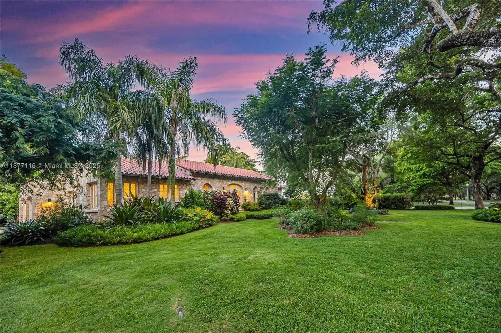 3903 Granada Blvd, Coral Gables, Florida, United States. - Photo 38
