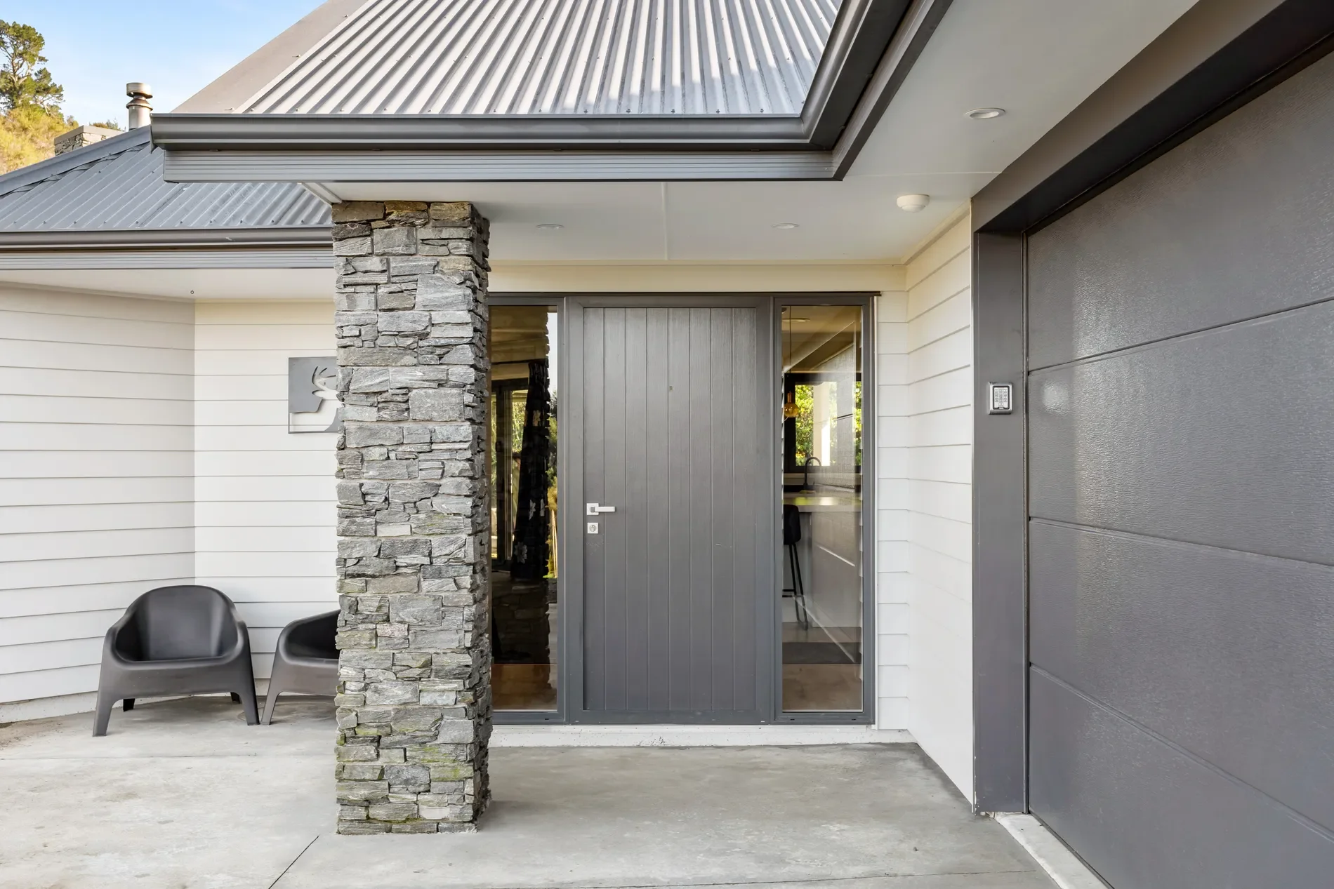 Exterior photo 3