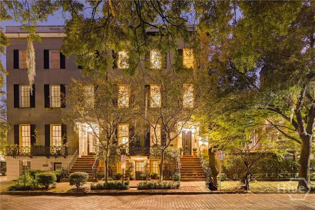 203 W Charlton Street, Savannah, Georgia, United States. - Hero Image