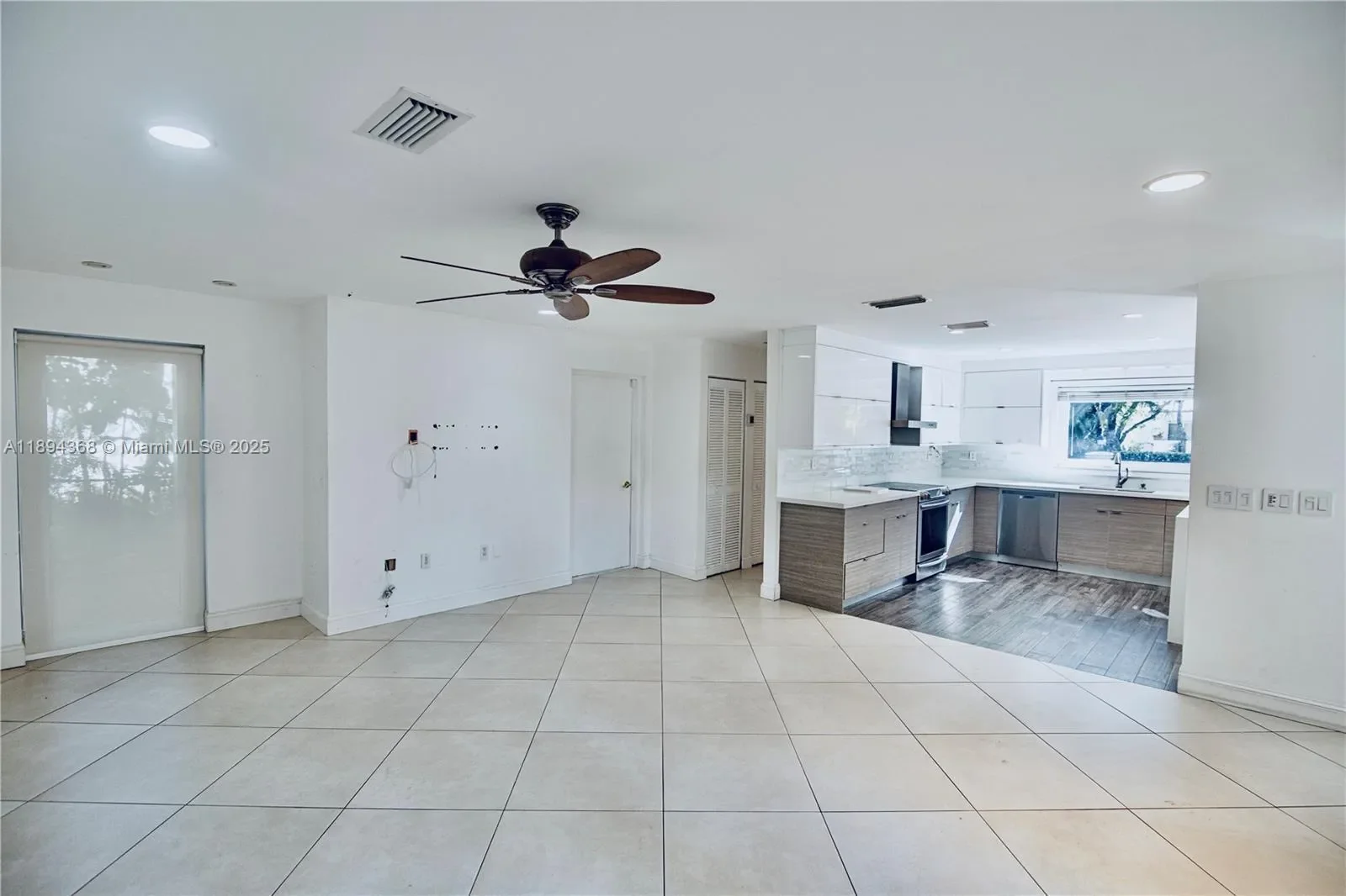 1543 Dorado Ave, Coral Gables, Florida, United States. - Photo 11