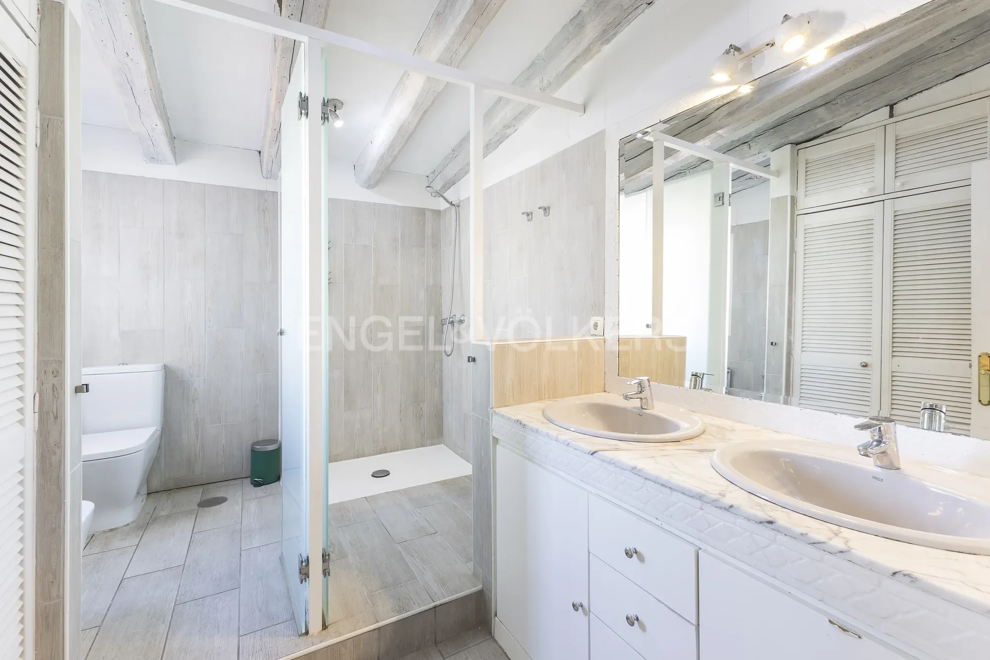 Gallery photo 2