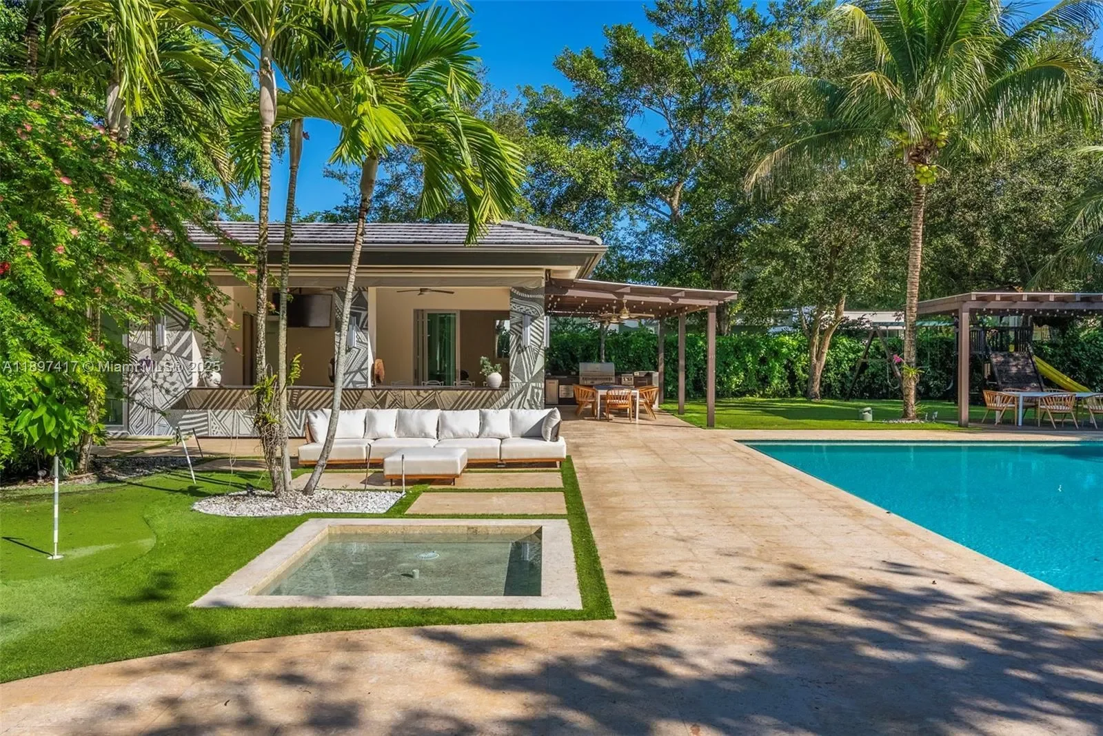 6831 SW 106th St, Coral Gables, Florida, United States. - Photo 10
