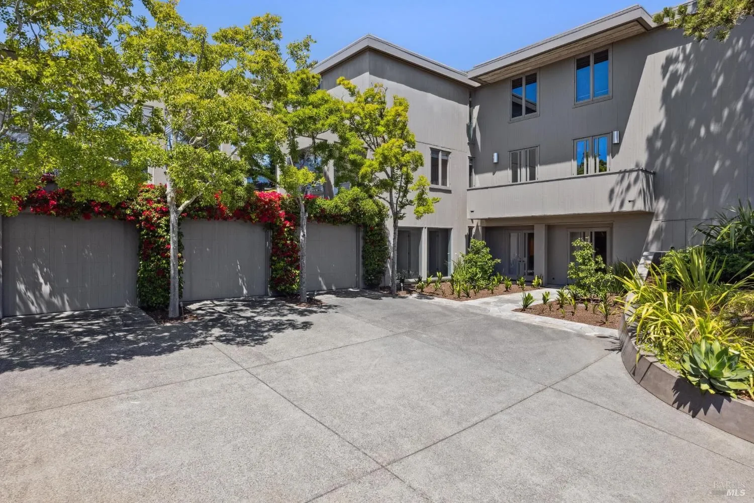83 Mount Tiburon Road, Tiburon, California, United States. - Photo 21