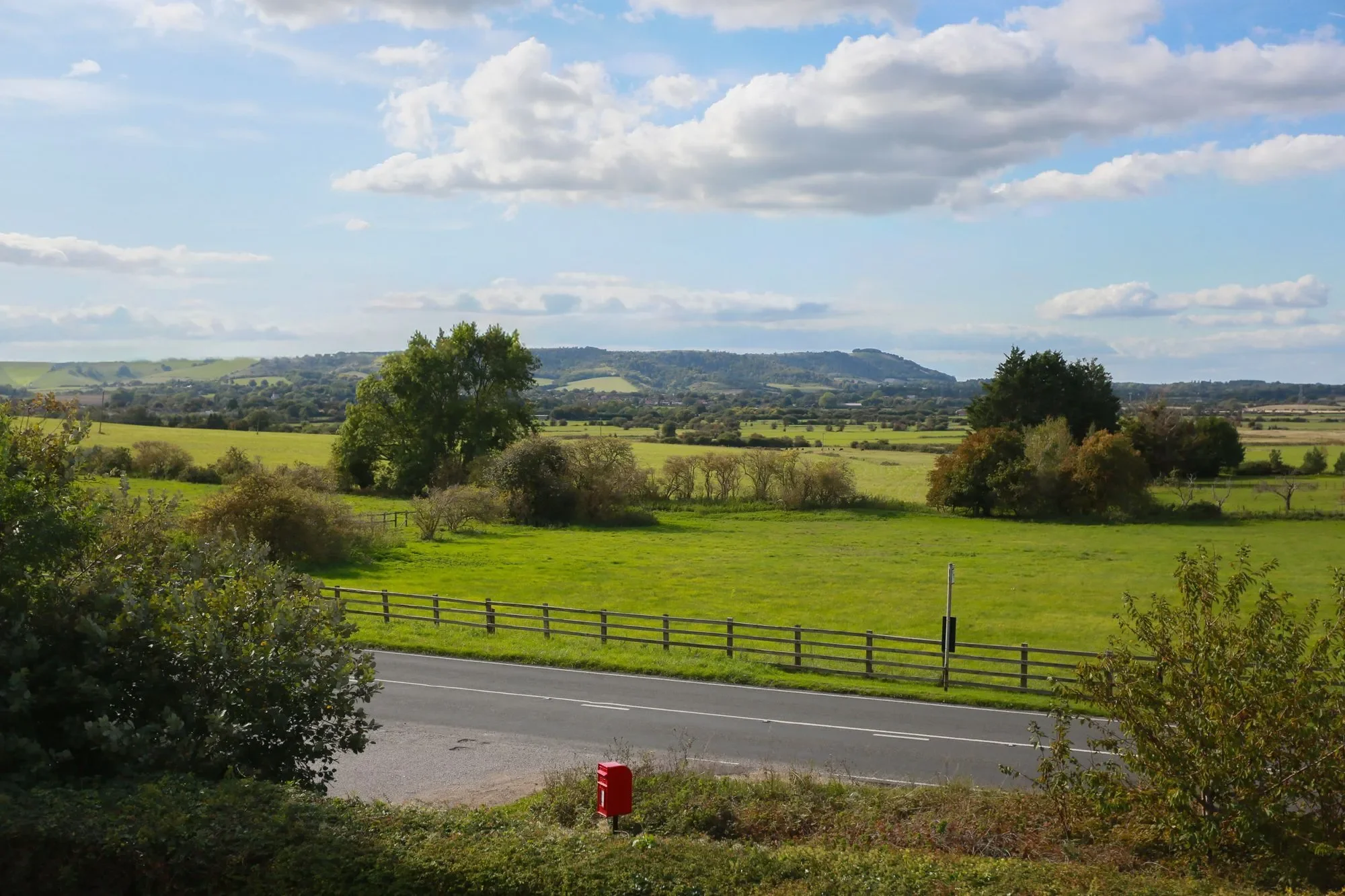 Small Dole, Henfield, Henfield, England, United Kingdom. - Photo 4