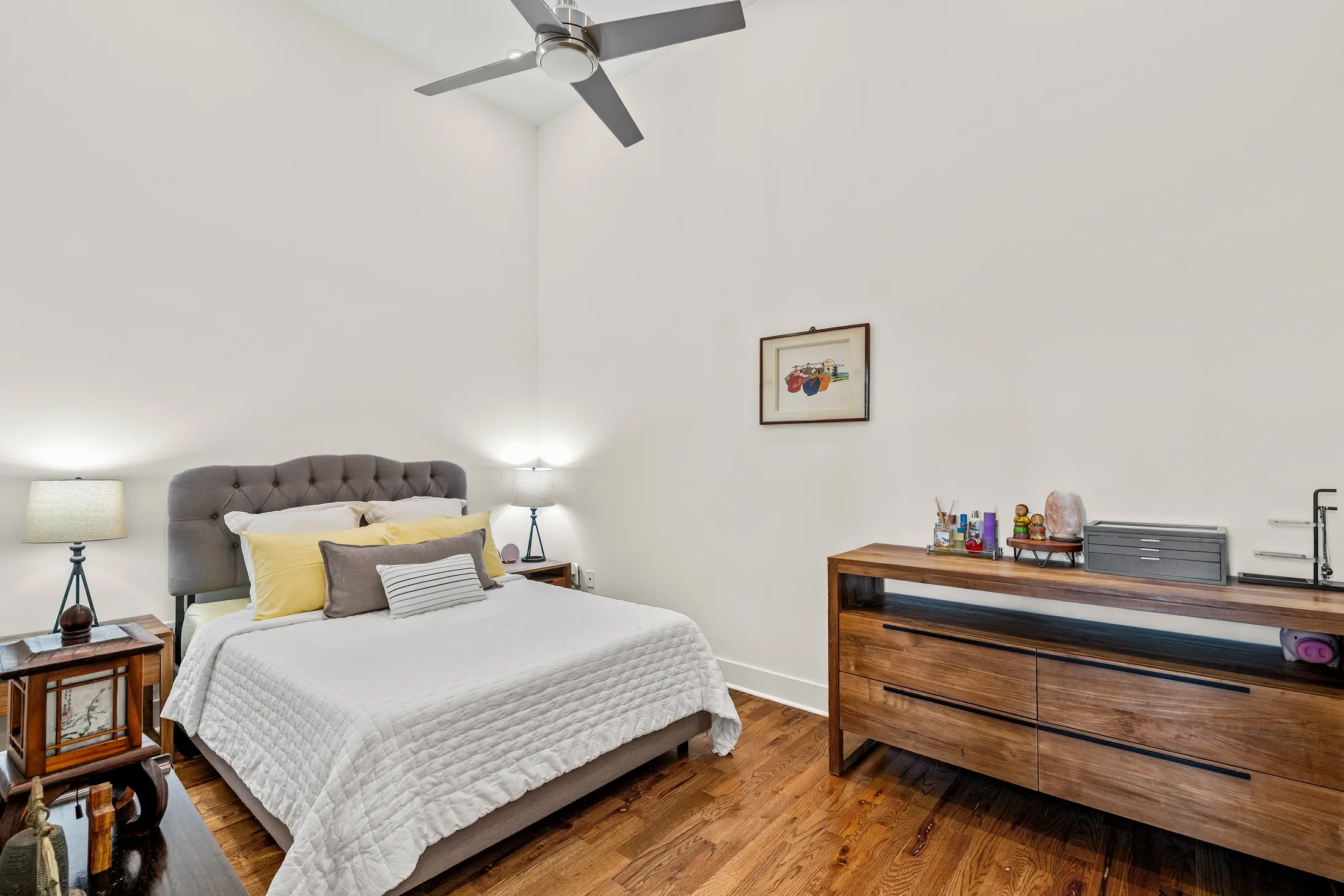 353 Ogden Street #303 , Knoxville, TN 37917, Knoxville, Tennessee, United States. - Photo 2