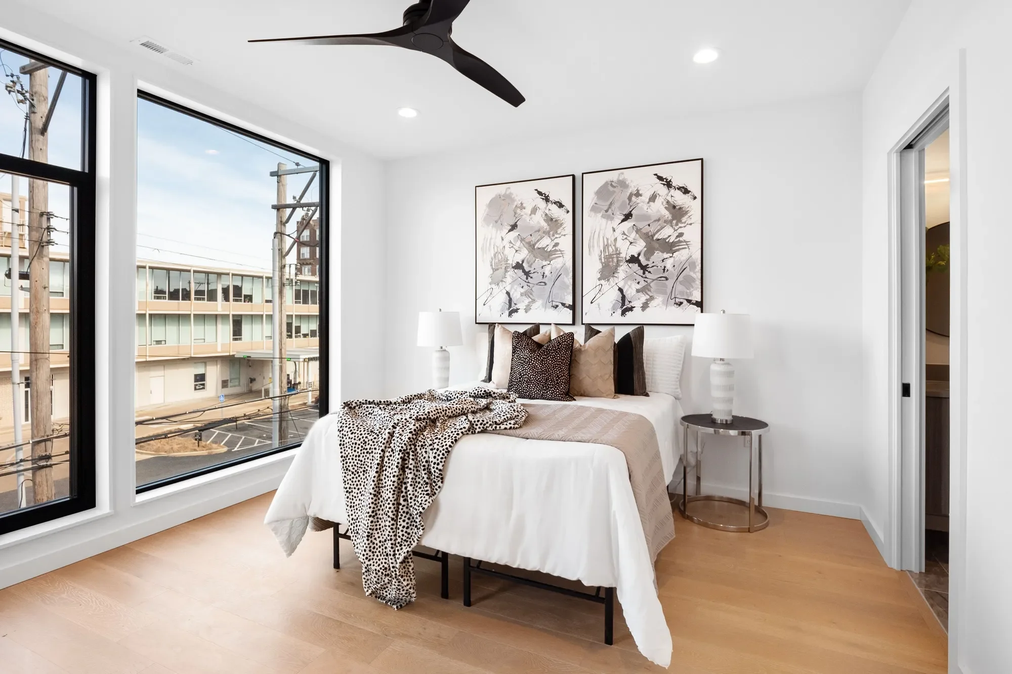 215 North Sarah Street #13 , St. Louis, MO 63108, St. Louis, Missouri, United States. - Photo 19