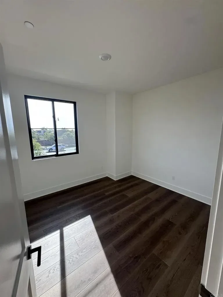 1105 Catania Court 201, Encinitas, California, United States. - Photo 11