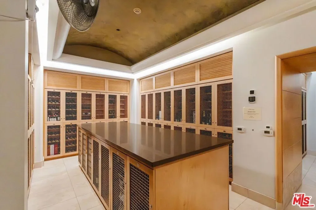 10800 Wilshire Boulevard 502, Los Angeles, California, United States. - Photo 9