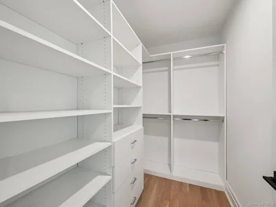 Thumbnail 24
