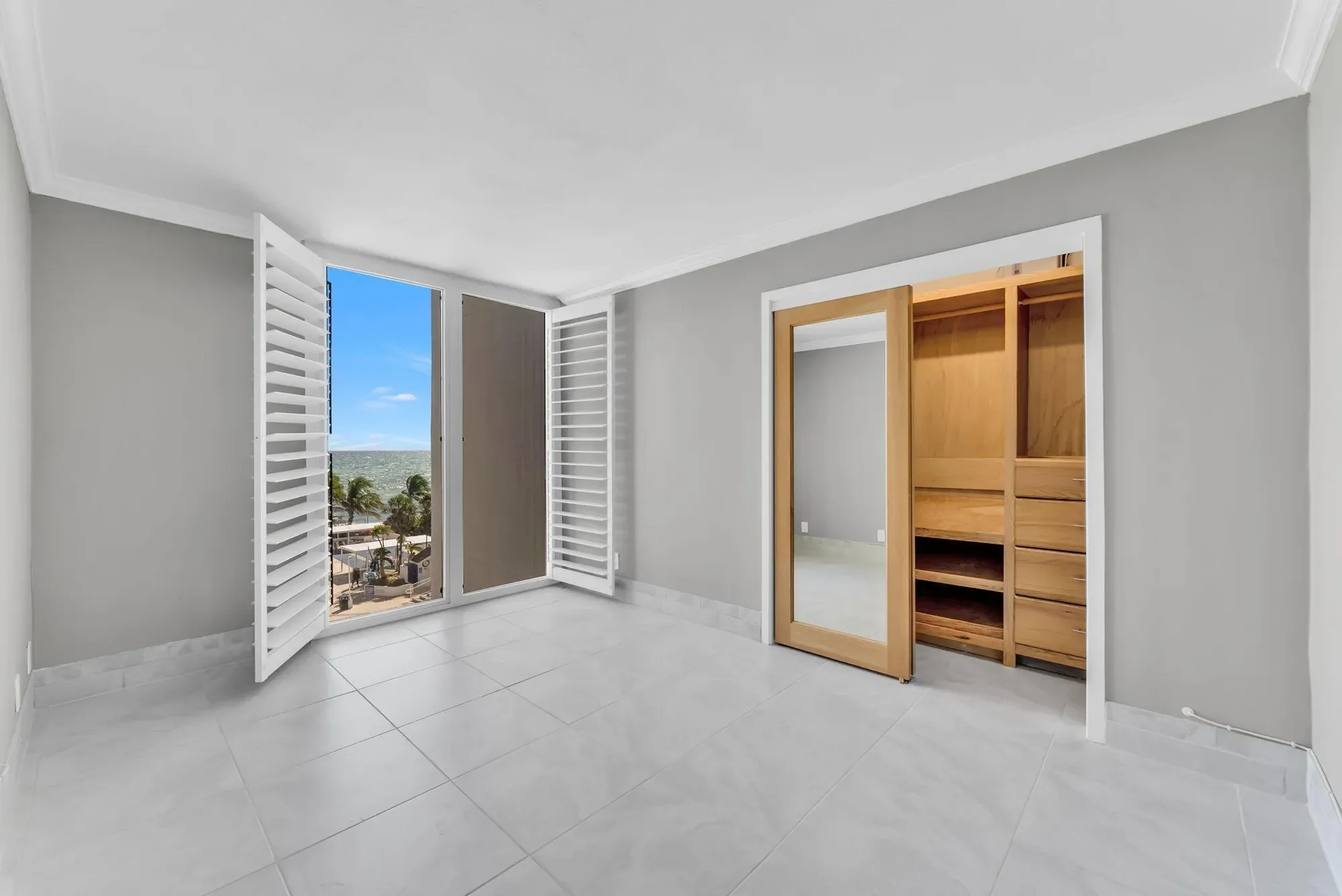 2030 S Ocean Drive, Hallandale Beach, Florida, United States. - Photo 20