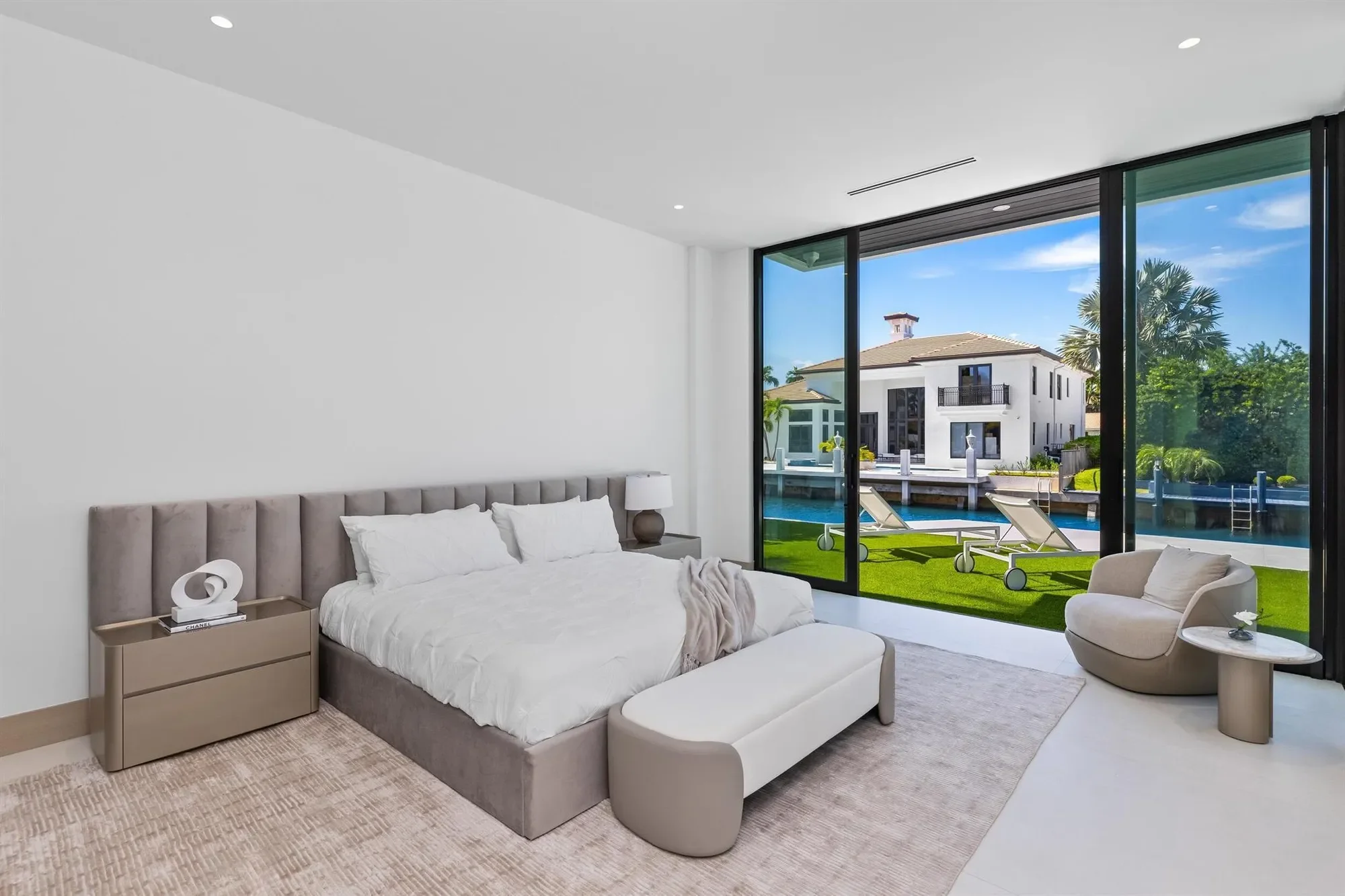541 Golden Harbour Drive, Boca Raton, Florida, United States. - Photo 3