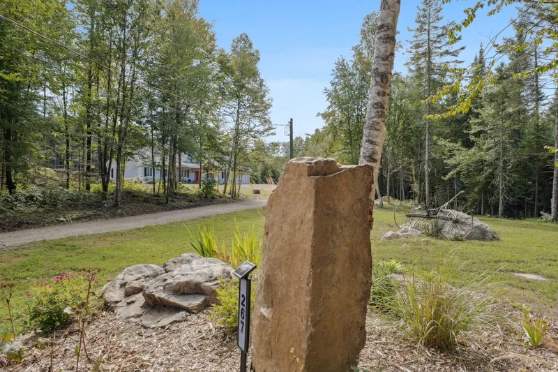 267 Rue Maurice, Amherst, Quebec, Canada. - Photo 18
