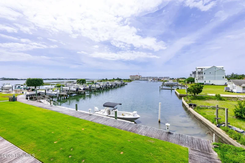 212 Old Causeway Road #107 Morgan Creek Landing, Beaufort, NC 28516, Beaufort, North Carolina, United States. - Photo 8